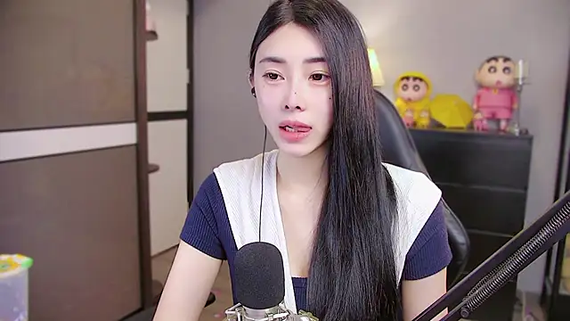 XiaoYuBao- online show from April 19, 6:10 pm