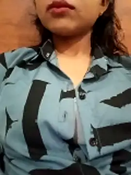 ritika gupta02 online show from March 31, 8:33 pm