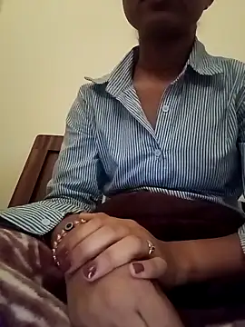 ritika gupta02 online show from April 12, 9:45 am