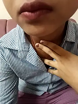ritika gupta02 online show from April 21, 7:09 pm