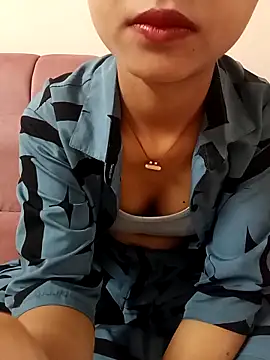 ritika gupta02 online show from April 10, 3:02 am