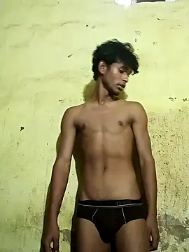 YourTeenBoy21 online show from May 5, 6:38 am