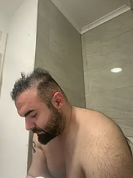 bigmillz32 online show from April 2, 11:33 pm