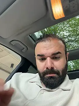 bigmillz32 online show from April 18, 1:46 pm