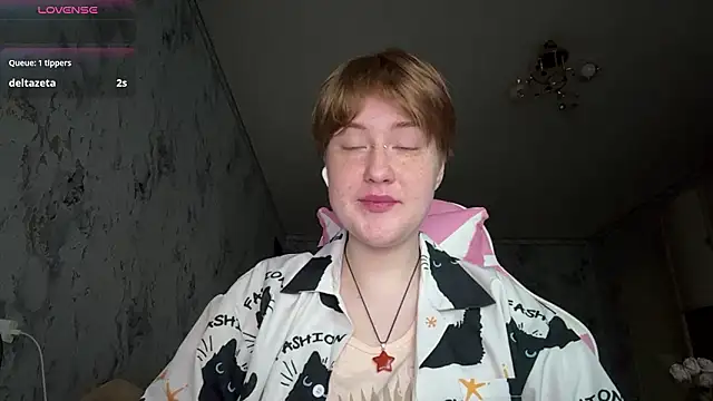 Miacommando online show from March 16, 3:26 pm