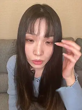 una2001 online show from March 25, 3:22 pm