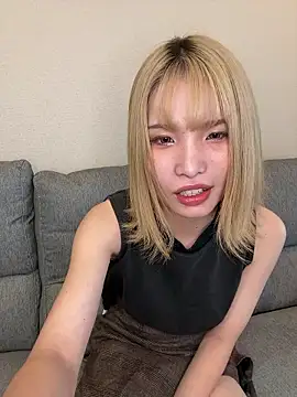 una2001 online show from May 13, 1:23 am