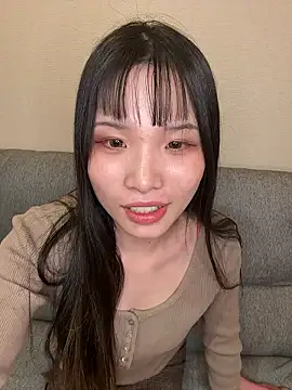 una2001 online show from March 13, 2:44 pm