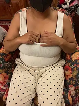 SHWETA-STRIP online show from April 21, 5:19 pm