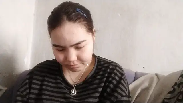 CuteAngell online show from March 27, 7:17 am