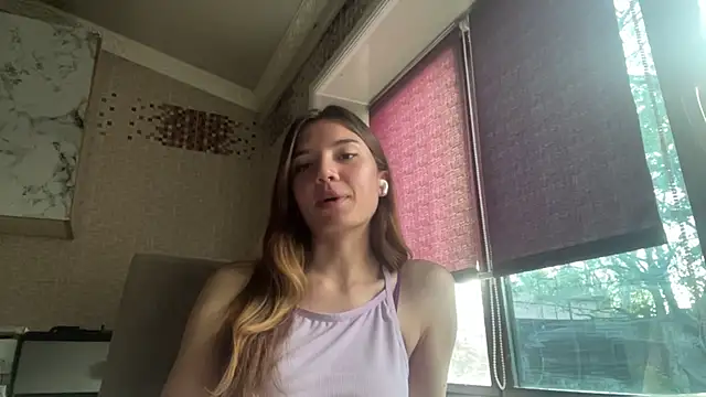 Lili Kilian online show from April 9, 1:17 pm