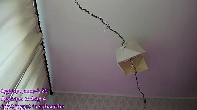 RileyNymph online show from May 15, 3:48 am