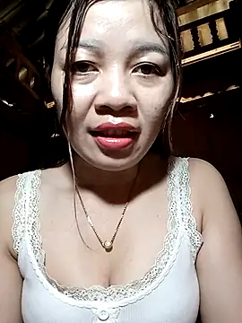 Yiyi102300 online show from March 19, 3:17 am