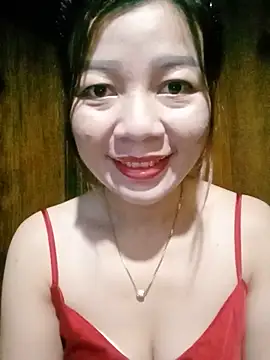 Snapshot of Yiyi102300 chatting on June 9, 10:22 pm Yiyi102300 online show from June 9, 10:22 pm