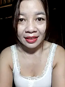 Yiyi102300 online show from April 27, 11:47 pm