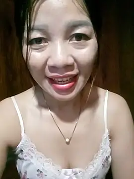 Snapshot of Yiyi102300 chatting on June 11, 2:53 am Yiyi102300 online show from June 11, 2:53 am