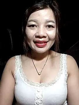 Yiyi102300 online show from April 2, 12:56 pm