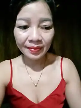 Snapshot of Yiyi102300 chatting on June 19, 11:53 pm Yiyi102300 online show from June 19, 11:53 pm