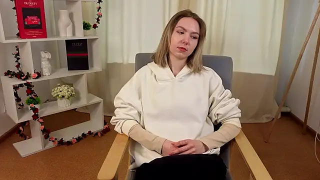 DottyTaliaferro online show from March 15, 8:21 am