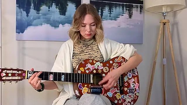 DottyTaliaferro online show from March 18, 8:17 am