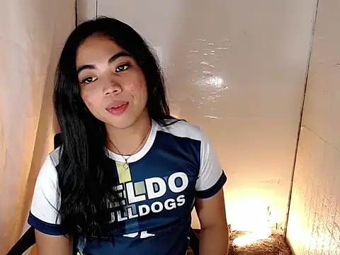 xLinda Walkerx online show from March 20, 5:14 pm