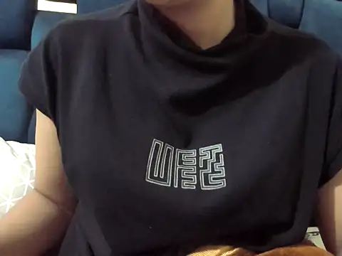 Aradya  online show from April 6, 4:52 pm