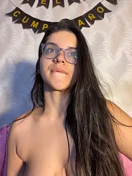 MiaMillers28 online show from April 15, 9:26 am