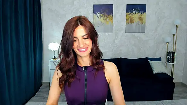 Snapshot of MariaScott chatting on June 1, 11:43 am MariaScott online show from June 1, 11:43 am