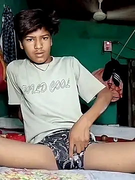 Snapshot of pandey_ji_ka_beta_hu chatting on April 17, 9:39 pm pandey ji ka beta hu online show from April 17, 9:39 pm