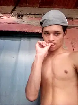 Snapshot of Max026_ chatting on March 13, 9:20 pm Max026 online show from March 13, 9:20 pm