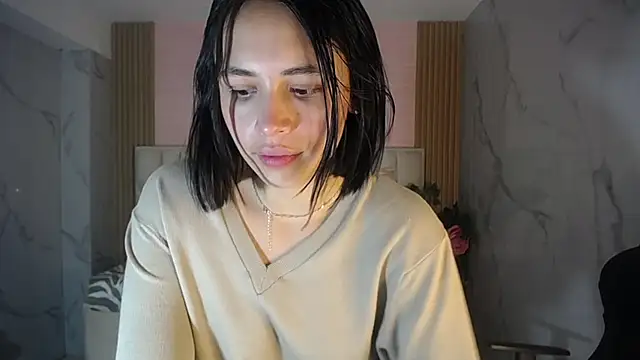 bonnie 1s online show from April 8, 1:45 pm