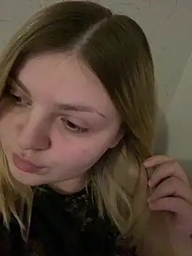 WendyPage online show from April 4, 8:26 pm