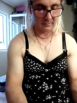 stephie83 online show from June 10, 3:35 pm