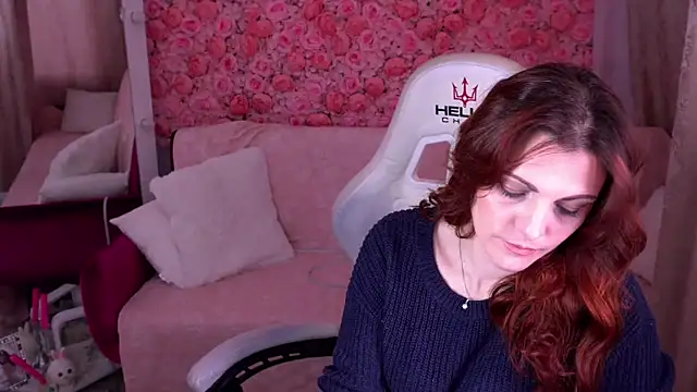 FireFoxxxxxy online show from March 14, 7:14 am