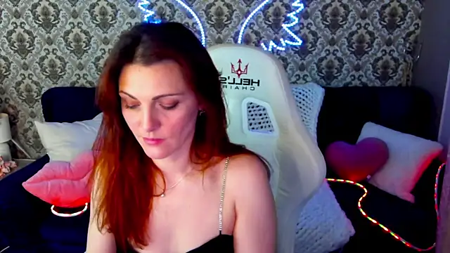 FireFoxxxxxy online show from April 2, 7:09 pm