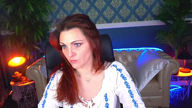 FireFoxxxxxy online show from March 26, 7:45 pm