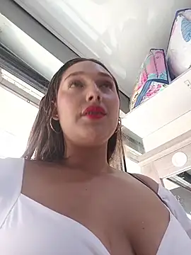 Naughty-Samanta- online show from May 7, 3:26 pm