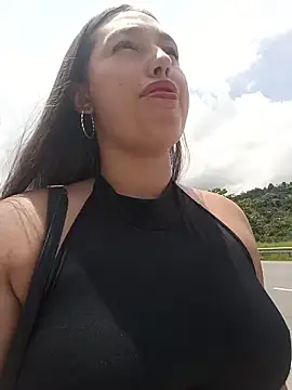 Naughty-Samanta- online show from April 18, 4:09 pm
