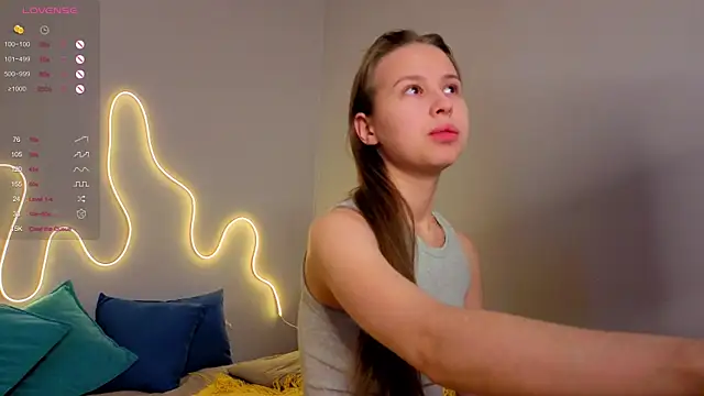 Emma dream  online show from June 20, 1:10 am