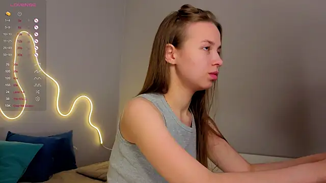 Emma dream  online show from June 12, 1:25 am