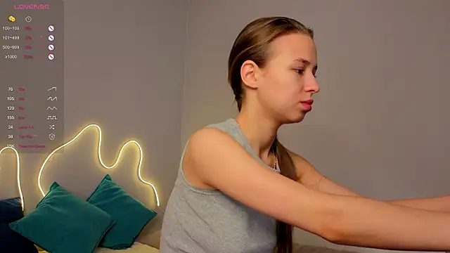 Emma dream  online show from July 26, 4:30 am