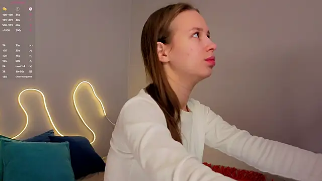 Emma dream  online show from April 14, 1:43 am