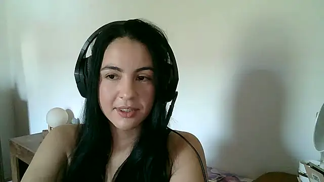 Snapshot of AnabeleNogueira chatting on June 10, 2:18 pm AnabeleNogueira online show from June 10, 2:18 pm