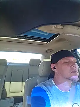 yourMasterisBored online show from April 28, 4:11 pm