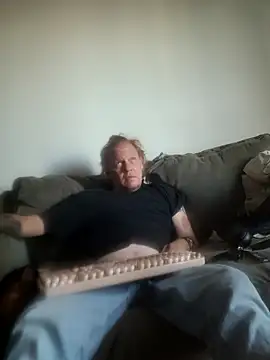 yourMasterisBored online show from May 11, 12:56 am