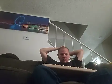 yourMasterisBored online show from July 1, 4:18 pm