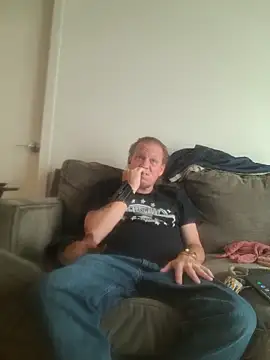yourMasterisBored online show from May 19, 2:02 pm