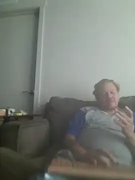 yourMasterisBored online show from April 8, 2:18 pm