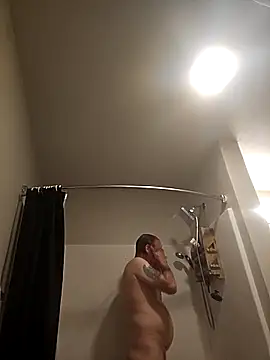 yourMasterisBored online show from April 20, 1:24 pm