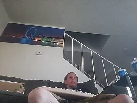 yourMasterisBored online show from July 25, 2:08 am